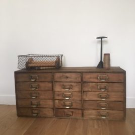 meuble bois atelier à tiroirs