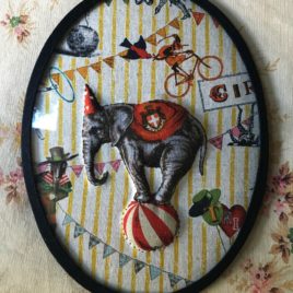 Magic circus cadre 1