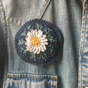 marguerite broche