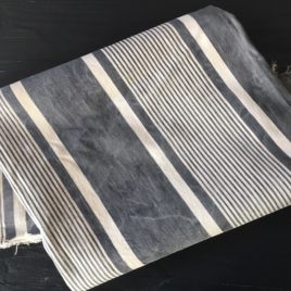 toile grise rayée ancienne