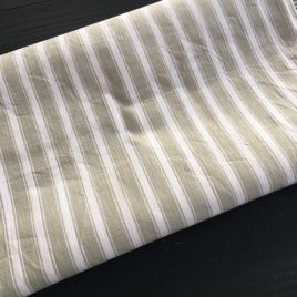 toile à matelas rayée beige et blanc