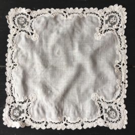 pochette dentelle