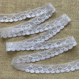 Dentelière 5