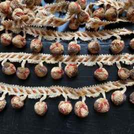 Pompons tricolores