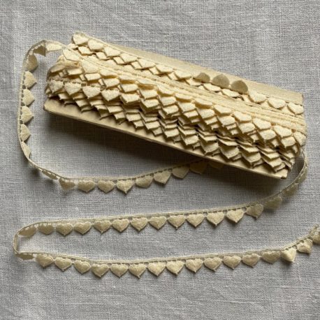 Petits cœurs écru