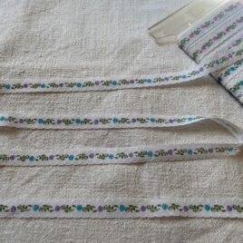 Guirlande turquoise-parme